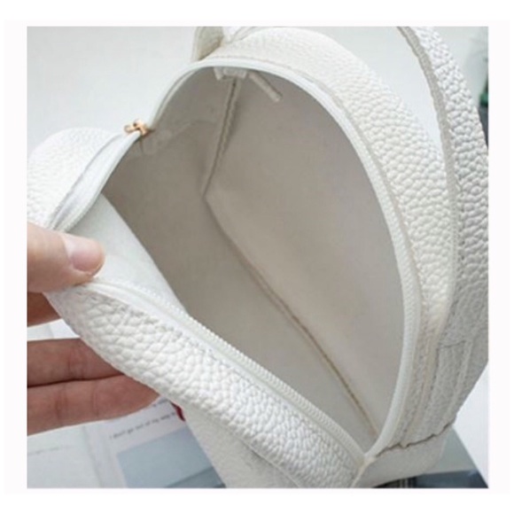 Fashion Embellished Bumble Bee CrossBody - Picture 6 of 8